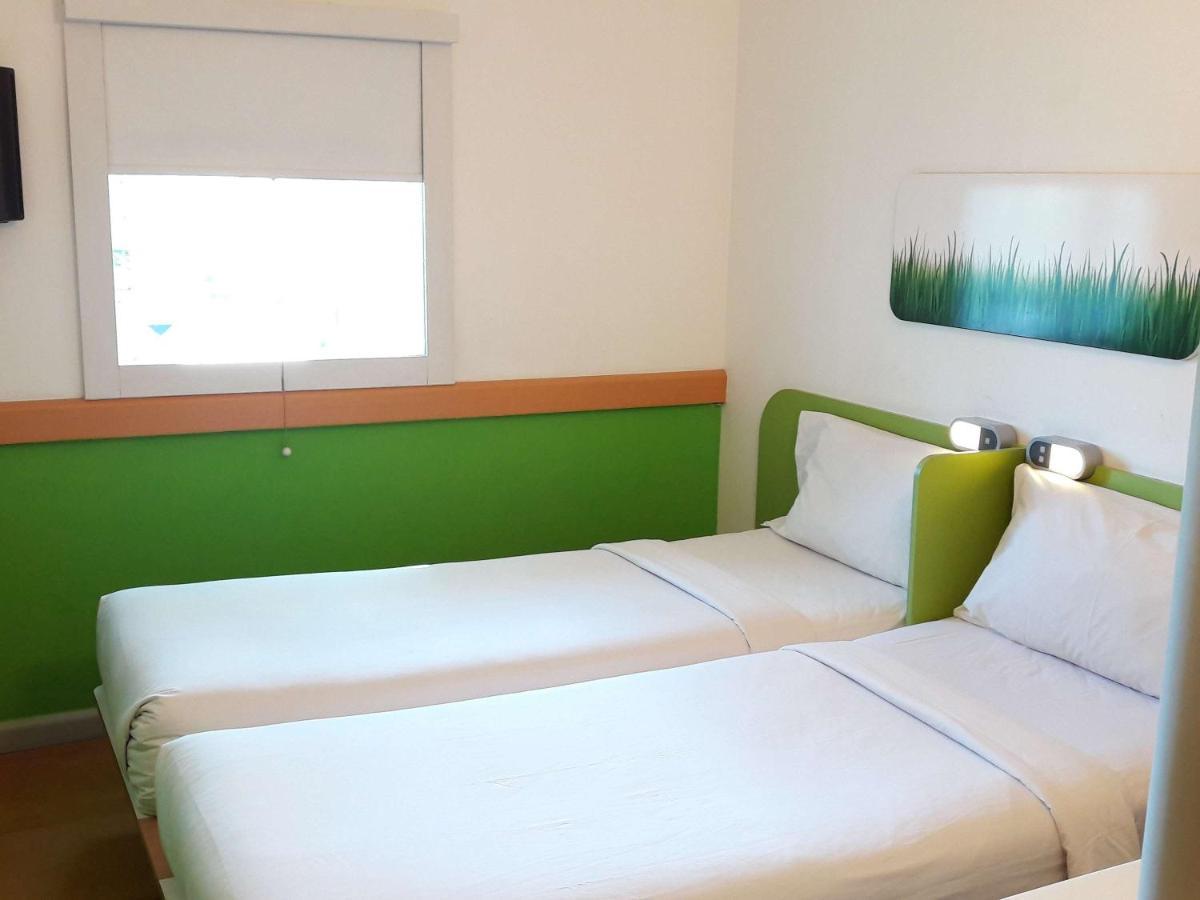 Cordia Hotel Makassar Airport Mandai Kültér fotó